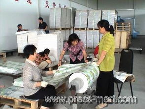 安徽省印刷物資公司下屬合肥市皖新覆膜有限責任公司全力以赴投入生產(chǎn)